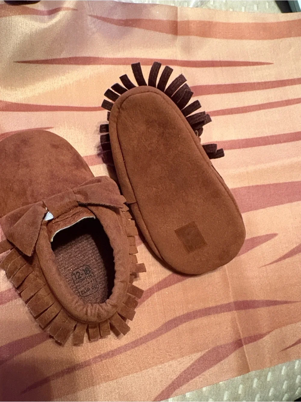 New Brown Suede Baby Moccasins with Fringe and bow size 12-18 Mths